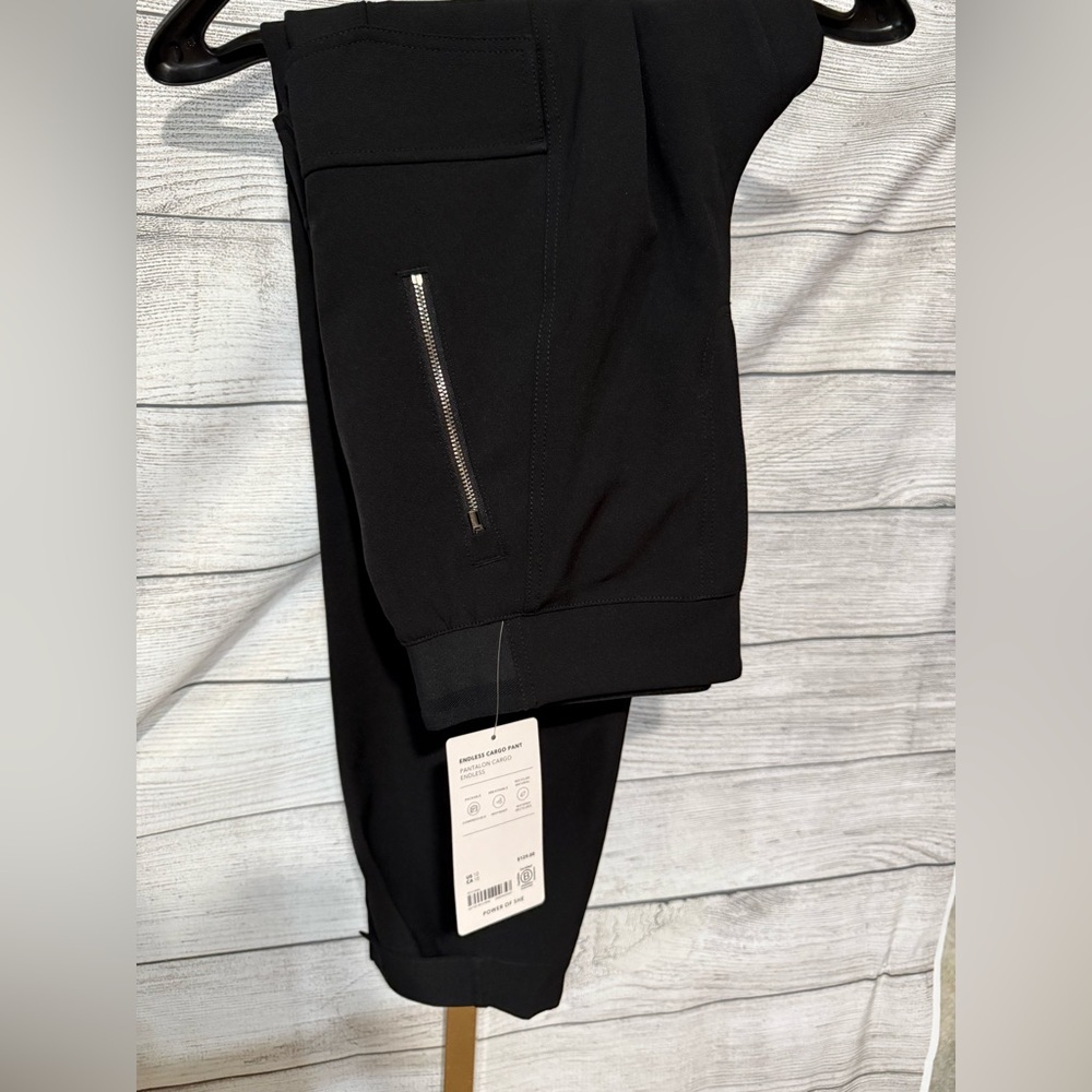 Athleta endless cargo pants size US 10
